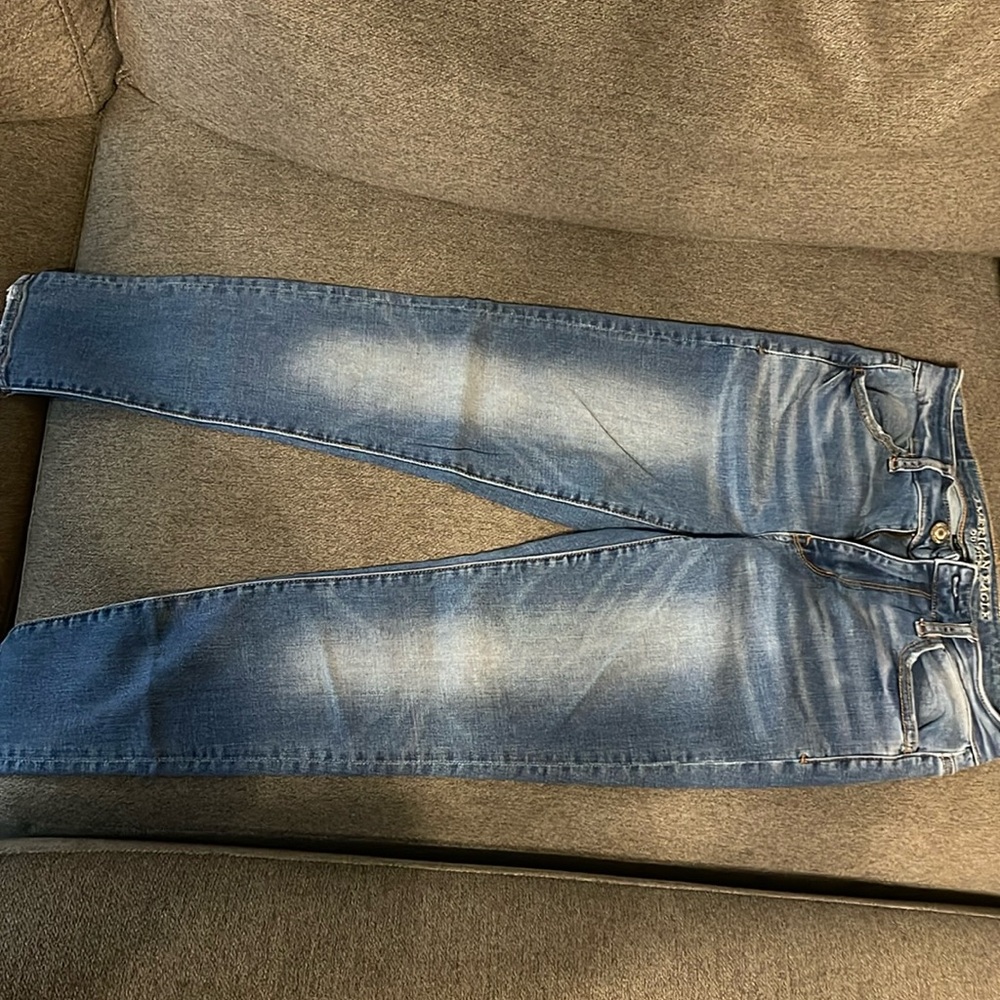 American Eagle jeans, US size 2 blue jeans, high-rise super stretch